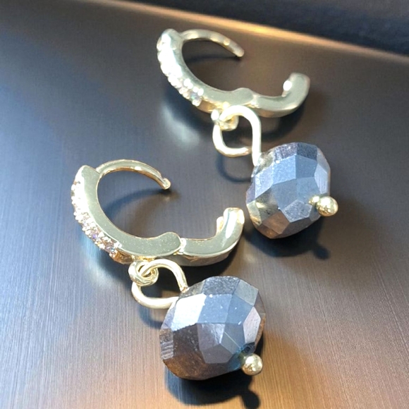 Seaglasscoaztallemonades.com Jewelry - Elegant Gold and Smoky Sparkle CZ Huggie Earrings
